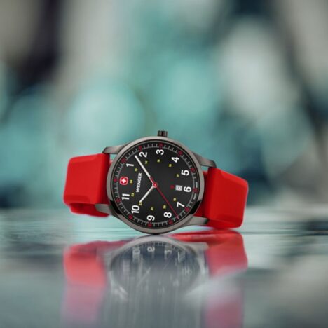 שעון City Sport רצועה אדומה ולוח שחור 42 מ