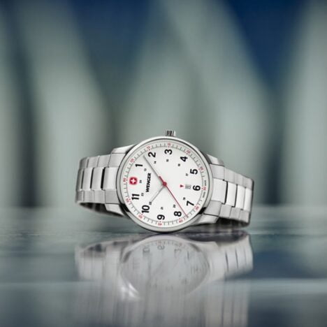 שעון City Sport רצועת מתכת ולוח לבן 42 מ