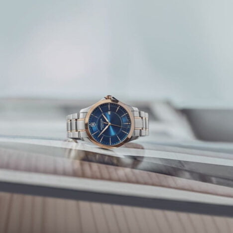 Alliance רצועת מתכת ולוח כחול כהה בשילוב זהב