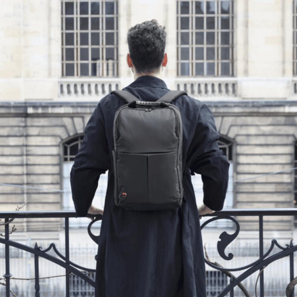 תיק גב למחשב נייד 16 Reload שחור