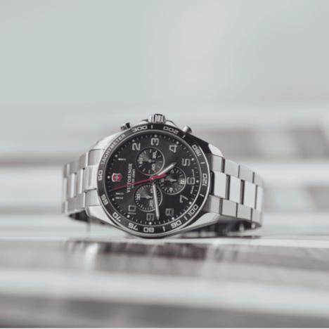 FieldForce Classic Chrono לוח שחור רצועת מתכת 42 מ