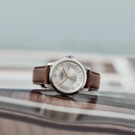 שעון Alliance רצועת עור חומה 40 מ