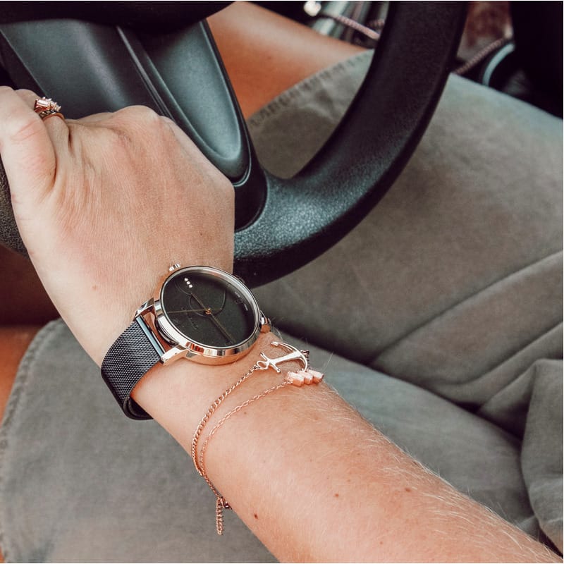 Metropolitan Donnissima שחור מסגרת זהב