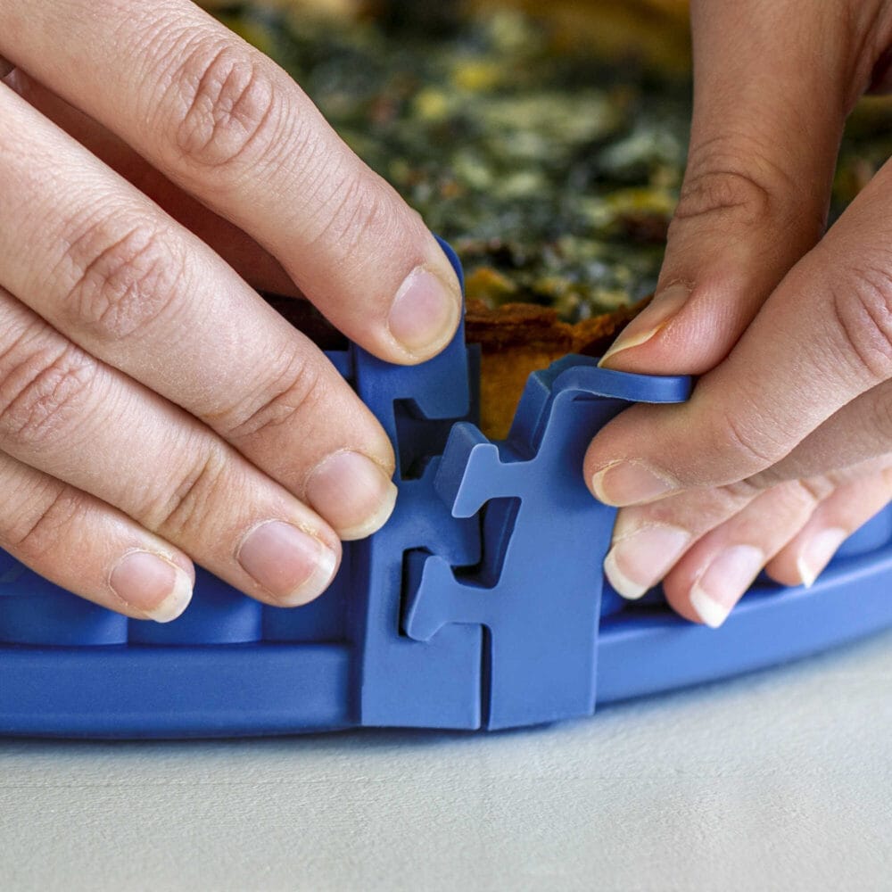 תבנית פאי מתפרקת Quiche dish עם תחתית זכוכית 26 ס"מ כחולה