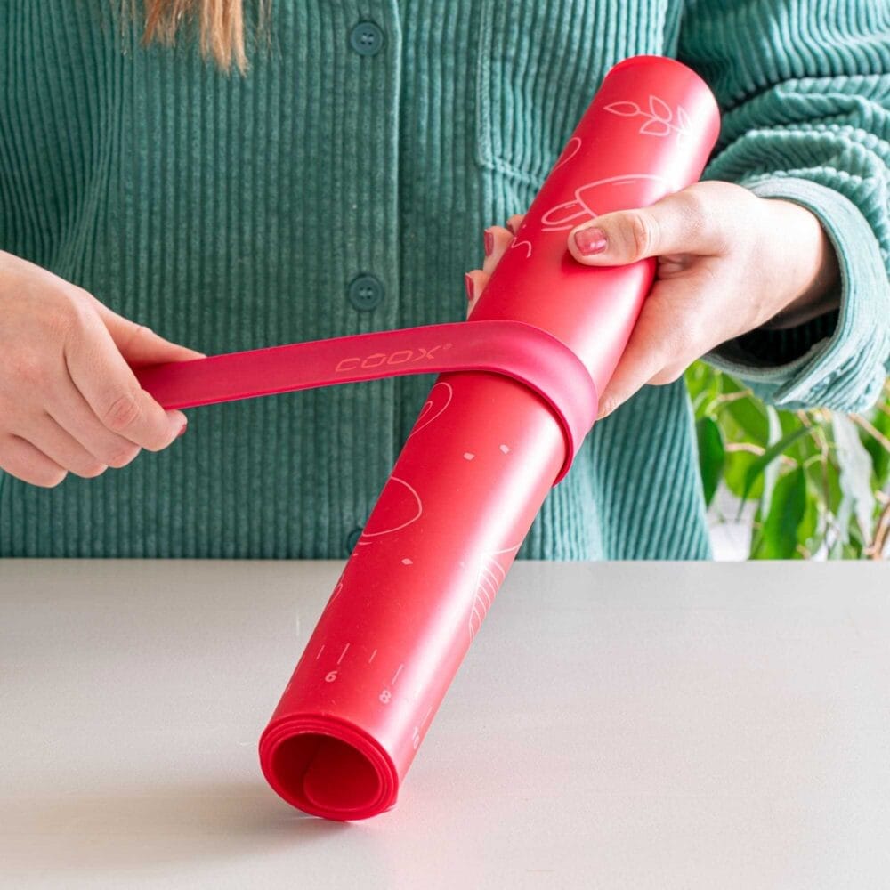 משטח סיליקון לרידוד ואפייה אדום