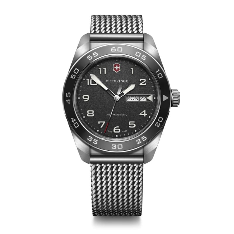 Swiss Army רצועת מתכת לוח שחור 42 מ"מ