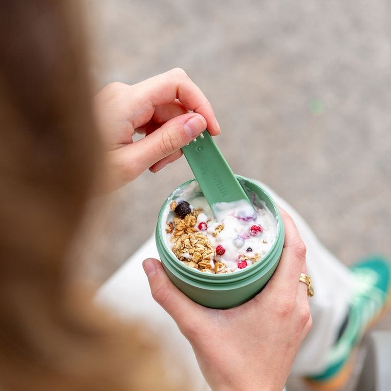 קופסת אוכל Tylla Duo עם כף מזלג ירוק Amuse