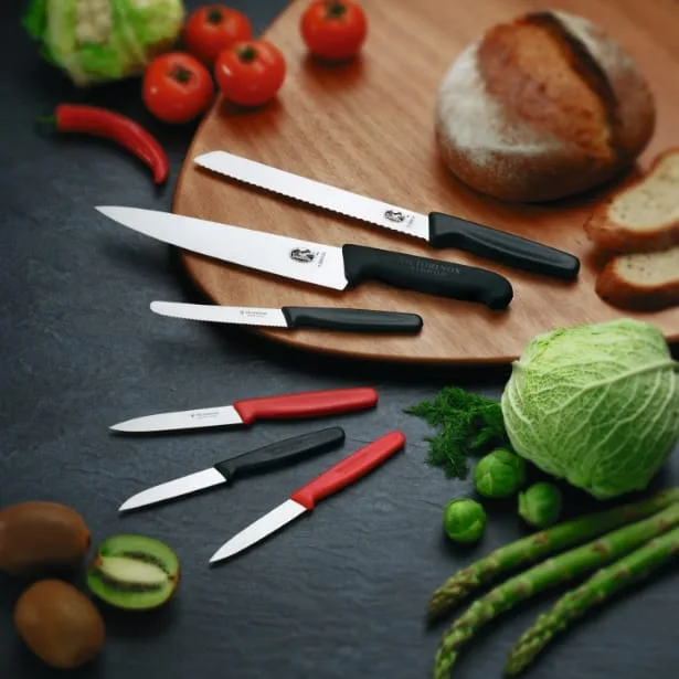קטגוריית כלי מטבח מבחר סכיני שף וירקות של ויקטורינוקס