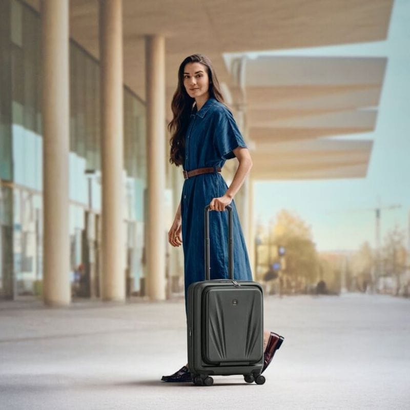 מזוודת טרולי Skyon אפור כהה- וונגר