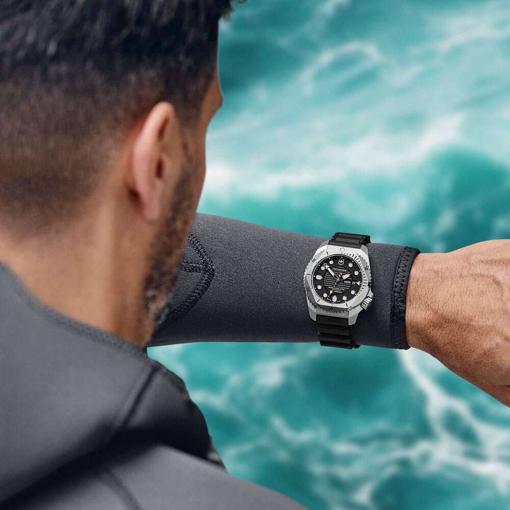 שעון DIVE PRO אוטומטי רצועת גומי שחורה