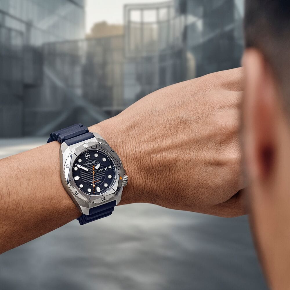 שעון DIVE PRO אוטומטי רצועת גומי כחולה