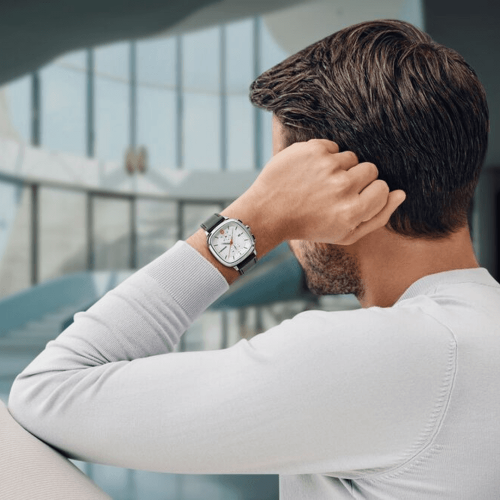 שעון 40 מ"מ Vintage Classic Chrono לוח לבן רצועה דמויית עור