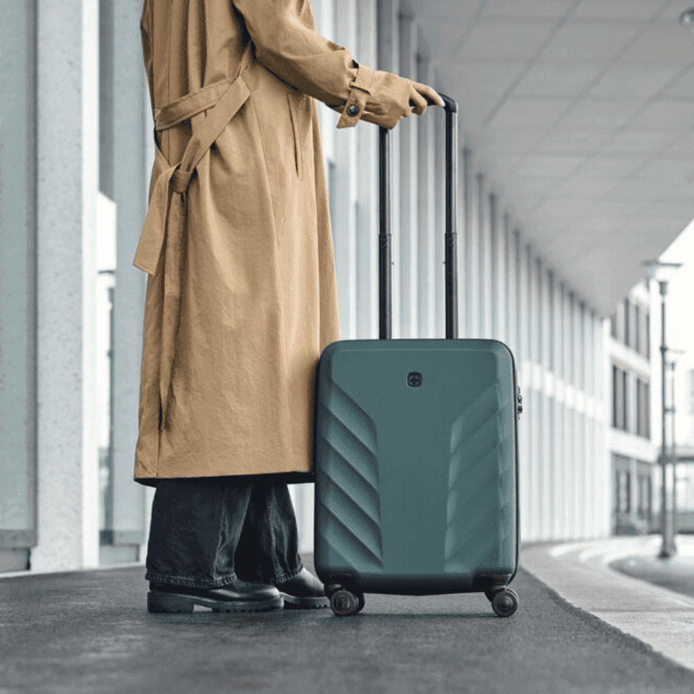 מזוודת טרולי Motion Deep Lake וונגר