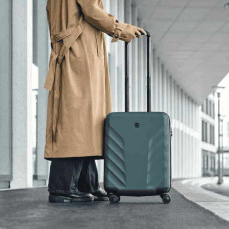 מזוודת טרולי Motion Deep Lake וונגר