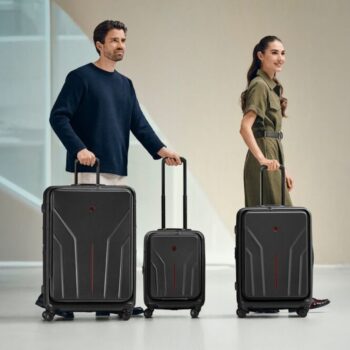 לא משנה אם אתם מתכננים סופ"ש קצר באירופה או טיסה משפחתית ארוכה, סדרת ה-AMPLIX של המותג השוויצרי WENGER סוגרת לכם את הפינה עם מזוודות שמשלבות עמידות יוצאת דופן עם עיצוב אלגנטי חדשני.
אתם יכולים לבחור בין הטרולי החכם עם יציאות ה-USB והגישה המהירה ללפטופ לבין המזוודות הגדולות והמרווחות שכוללות אפשרות הרחבה לכל השופינג שבדרך.
עכשיו ב -15% הנחה באתר, זה הזמן להצטייד במזוודה שתשדרג לכם את הנסיעה בסטייל שוויצרי אמיתי.*עד 28.02.26 ו/או עד גמר המלאי, המוקדם מביניהם, ללא כפל מבצעים והטבות, לא כולל OUTLET.